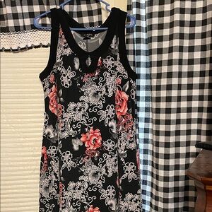 Floral Sleeveless Dress - Black and Red
